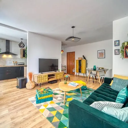 Beautiful Contemporary With Parking Apartamento Grenoble